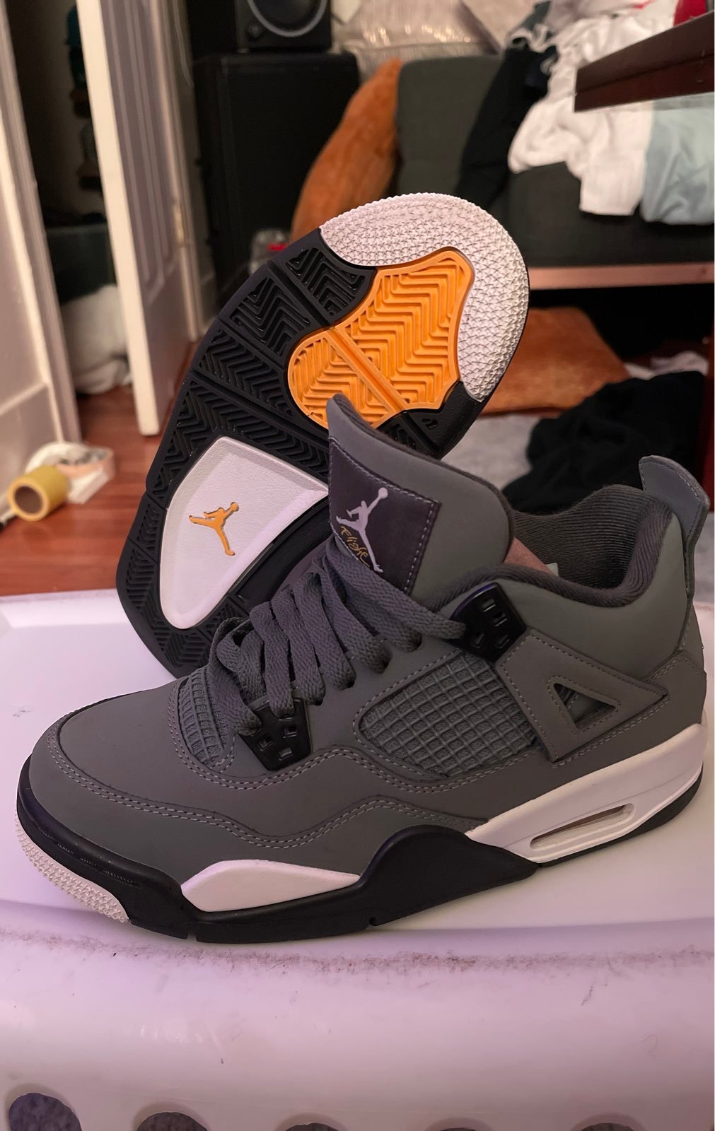 Nike Jordan 4 Retro Shoes