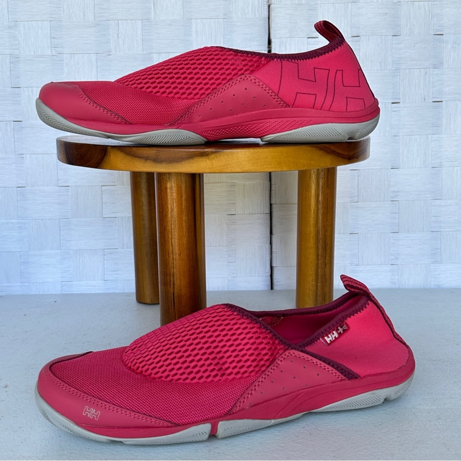 NWOT Helly Hansen Pink Women's Red Slip-On Water Shoes Size 10