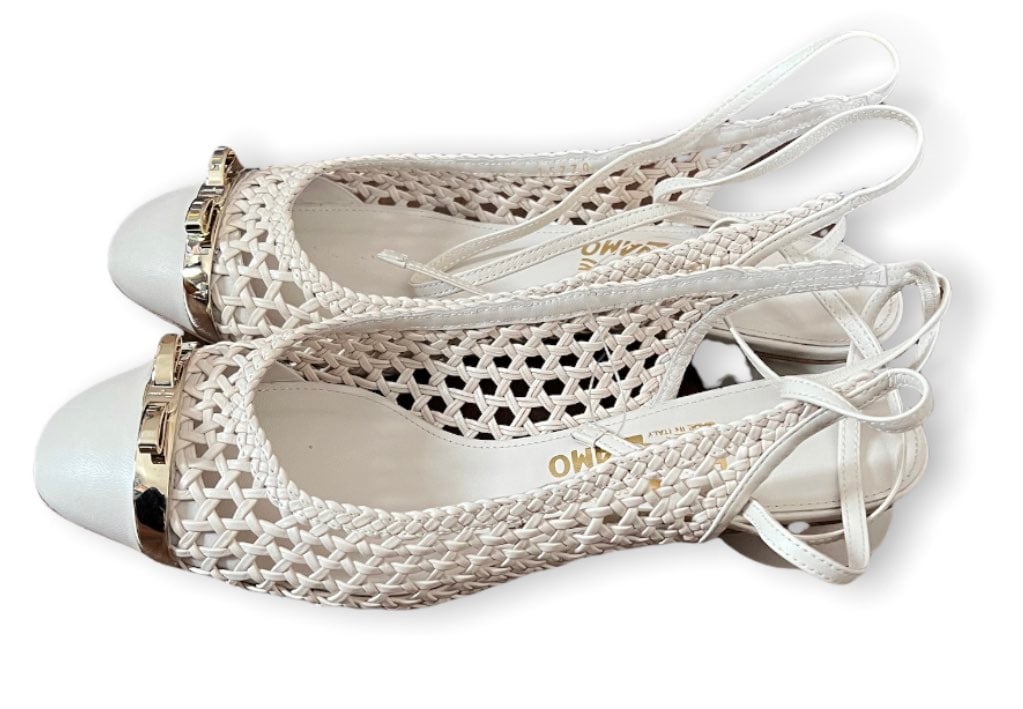 Salvatore Ferragamo DP 15770 Braided wrap straps Italian Leather Pumps