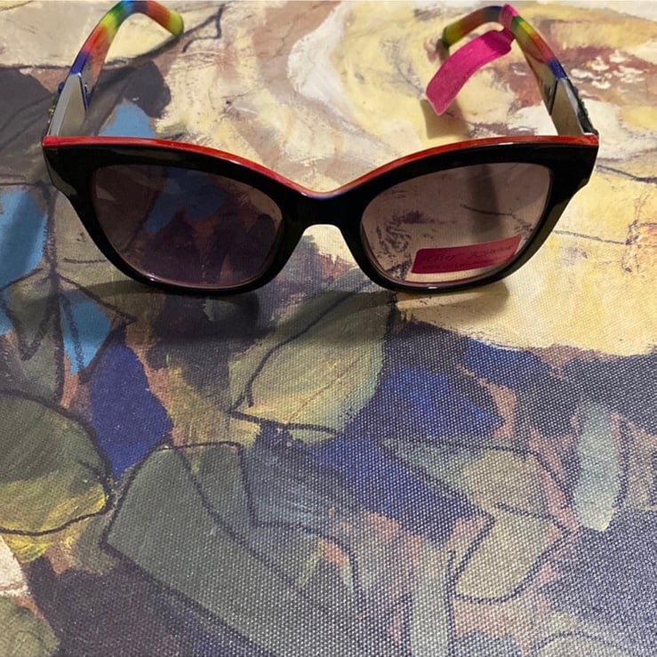 Betsey Johnson sunglasses