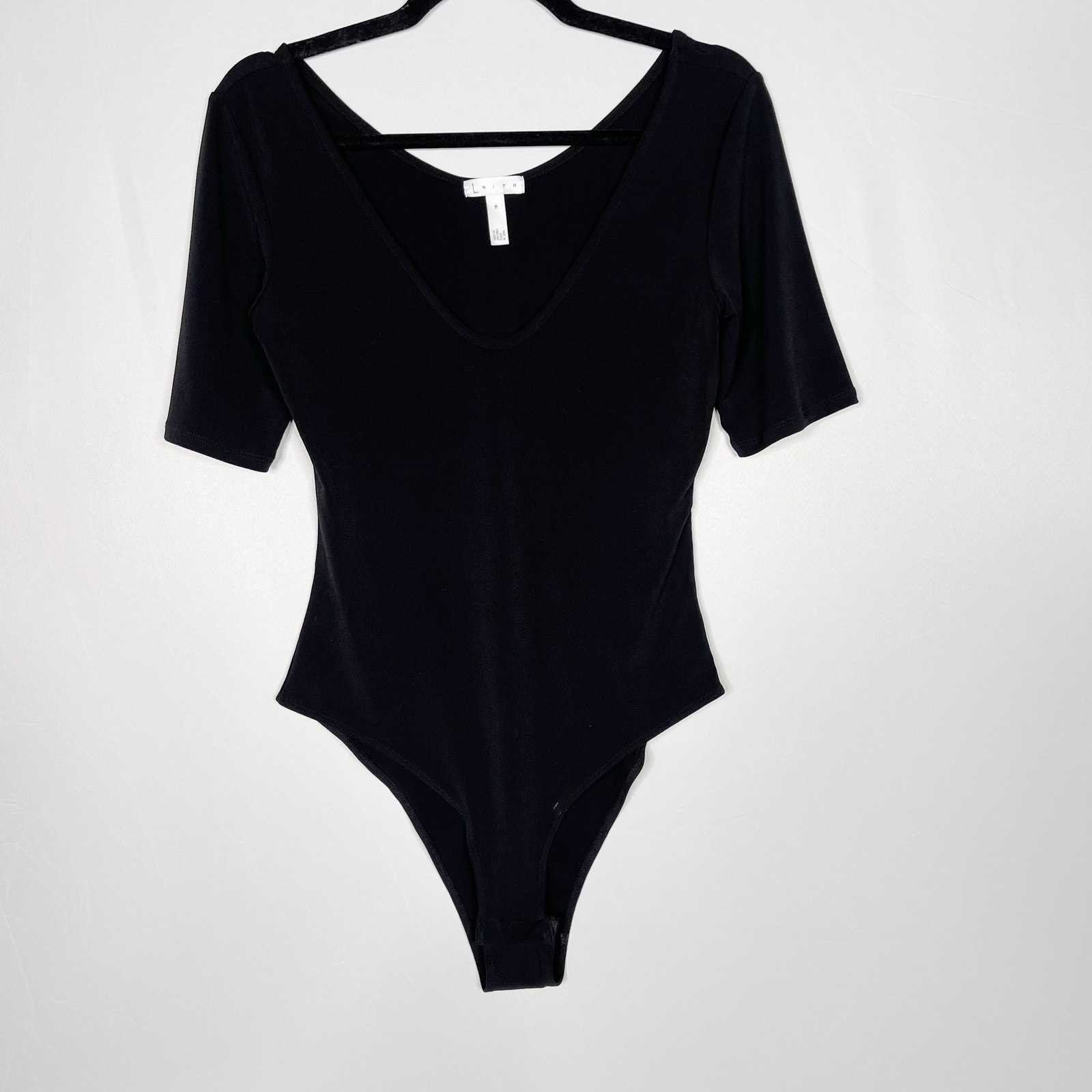 Leith Medium M Black Scoop Neck Everyday Bodysuit Scoop Back Knit Short Sleeve