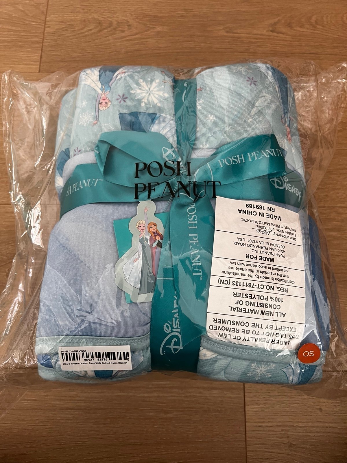 posh peanut disney elsa & frozen castle quilt blanket