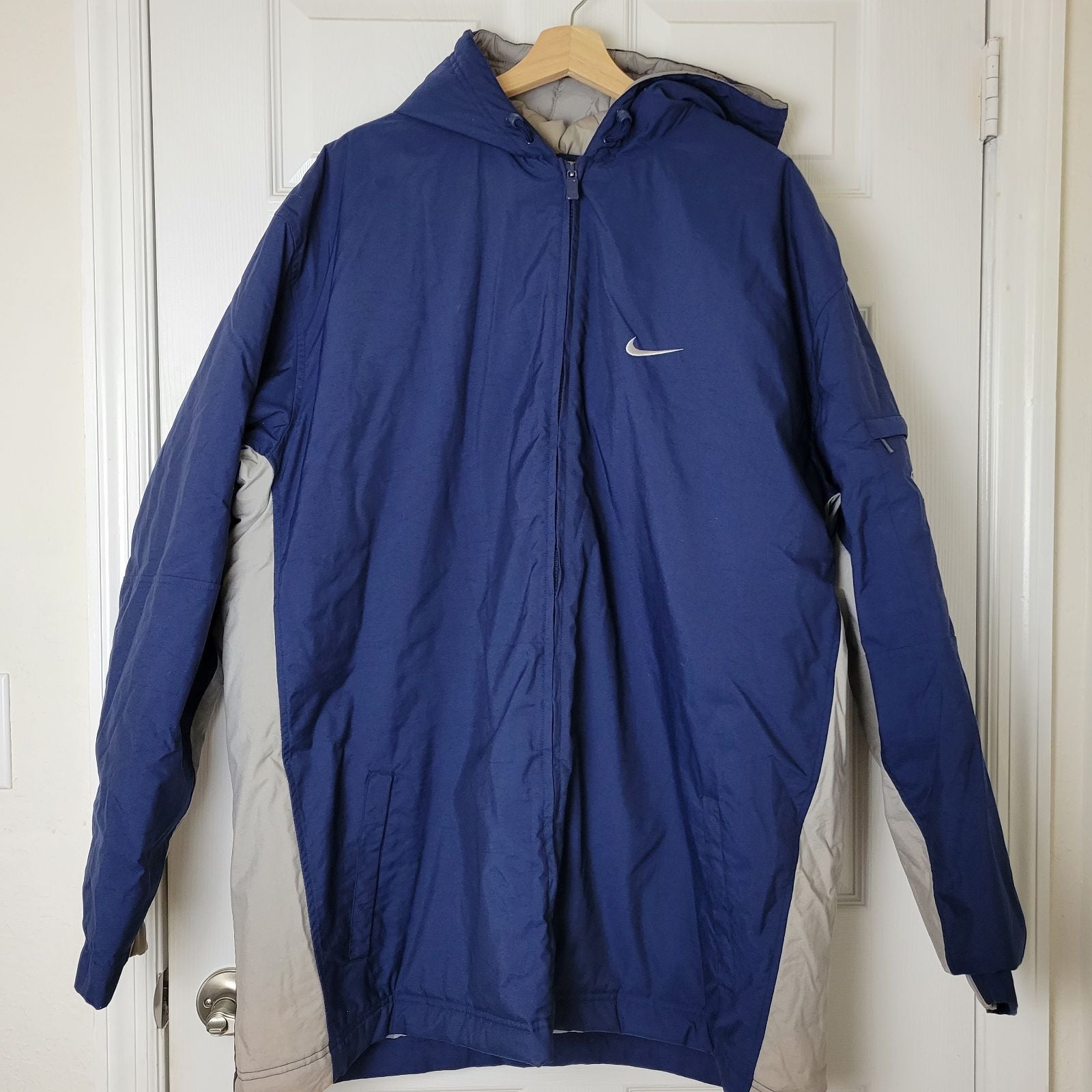 Nike thick weather resistant jacket