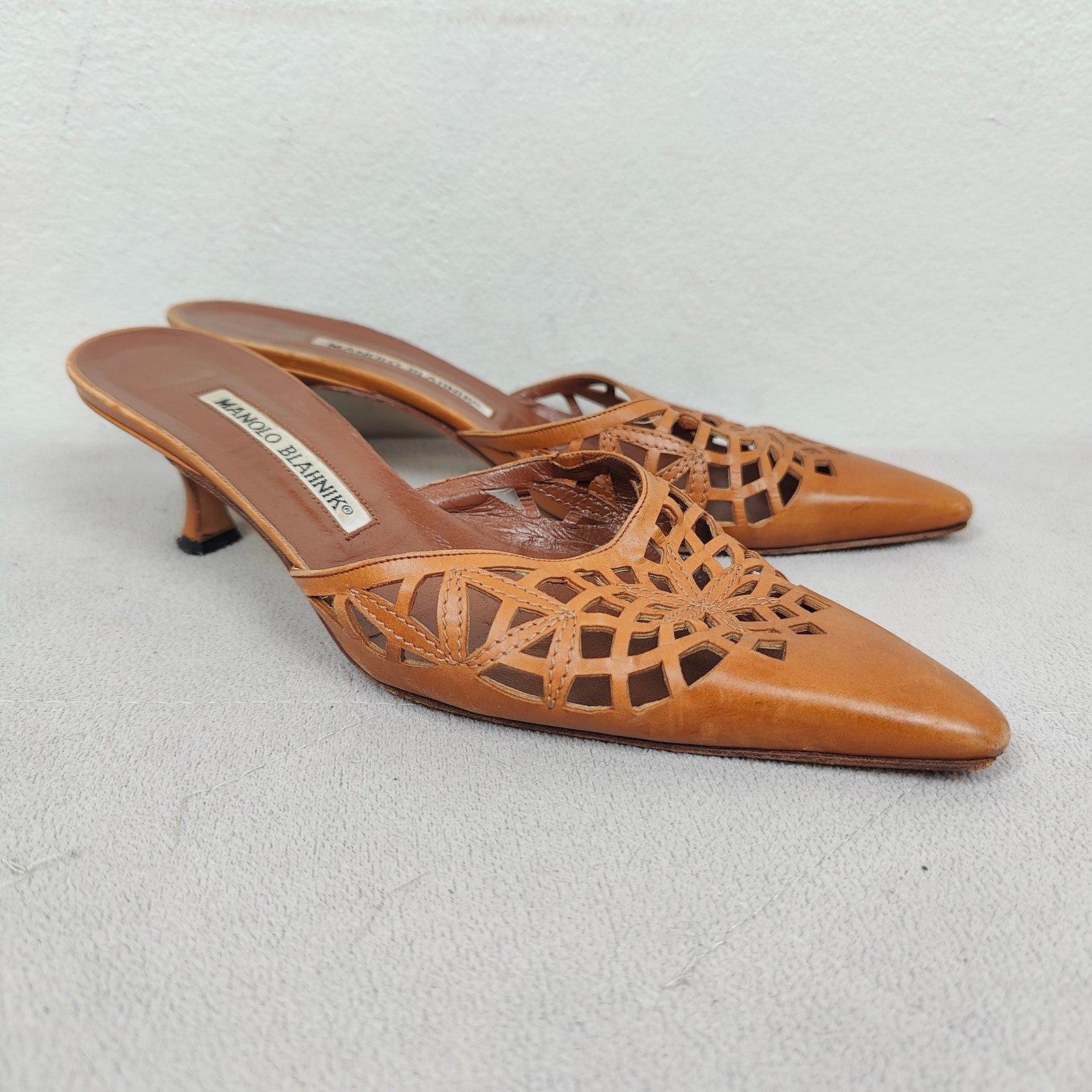 Manolo Blahnik Sandals Womens 36 6 Tan Laser Cut Slide Heels