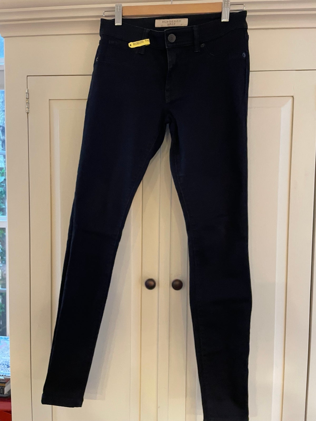 Burberry Black Skinny Leg Stretch Jeans Womens Size 29
