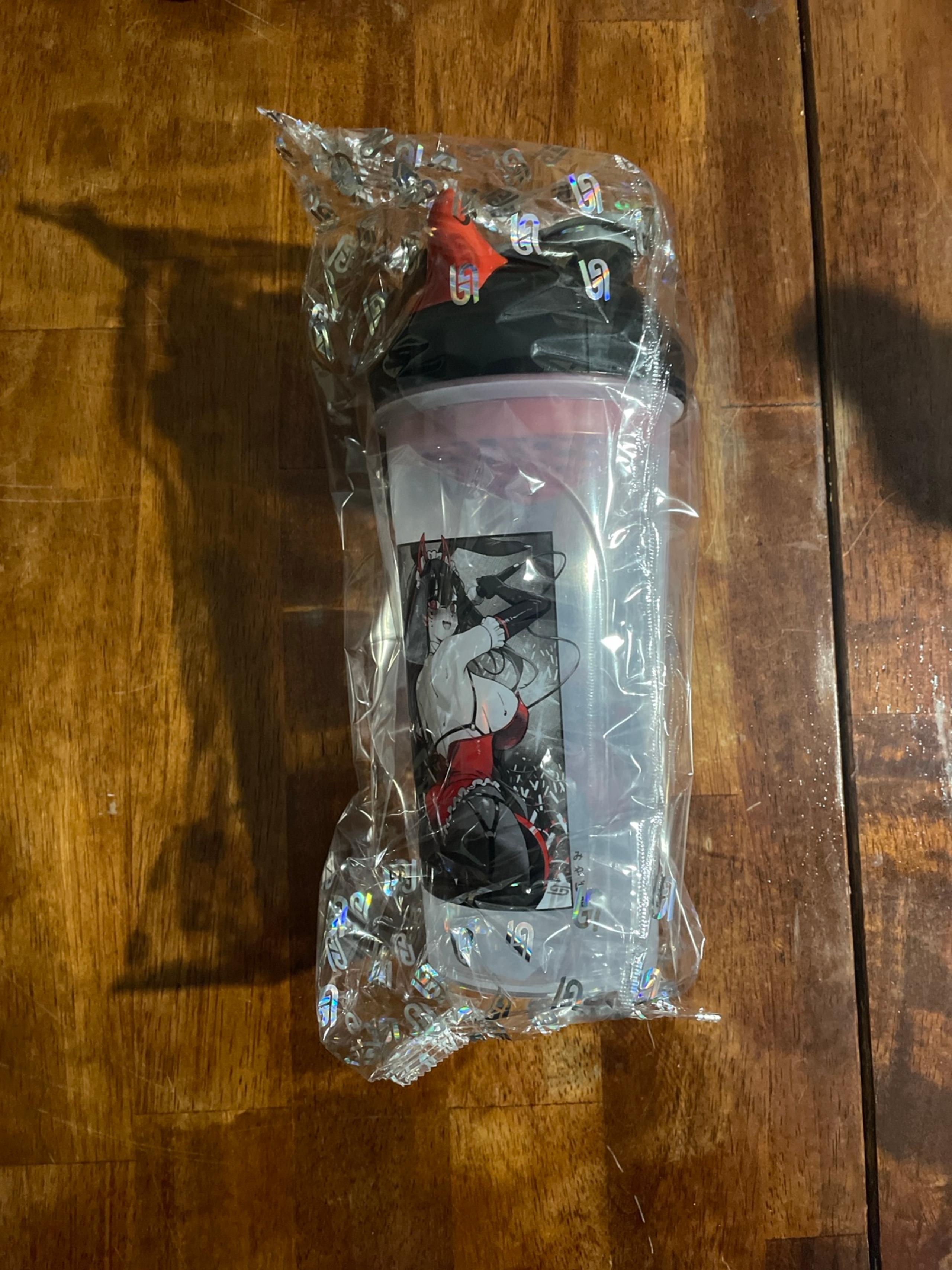 Numi Rockstar Waifu Cup