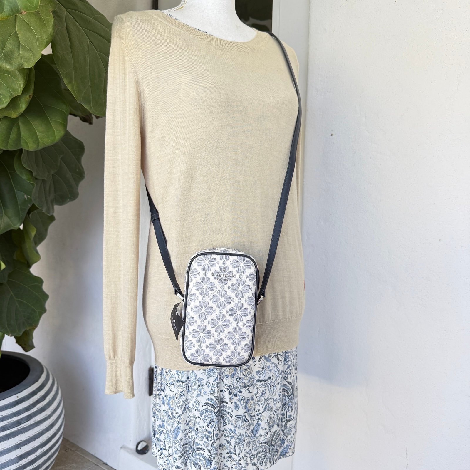 Kate Spade Spade Flower North South Phone Crossbody KG490 NAVY