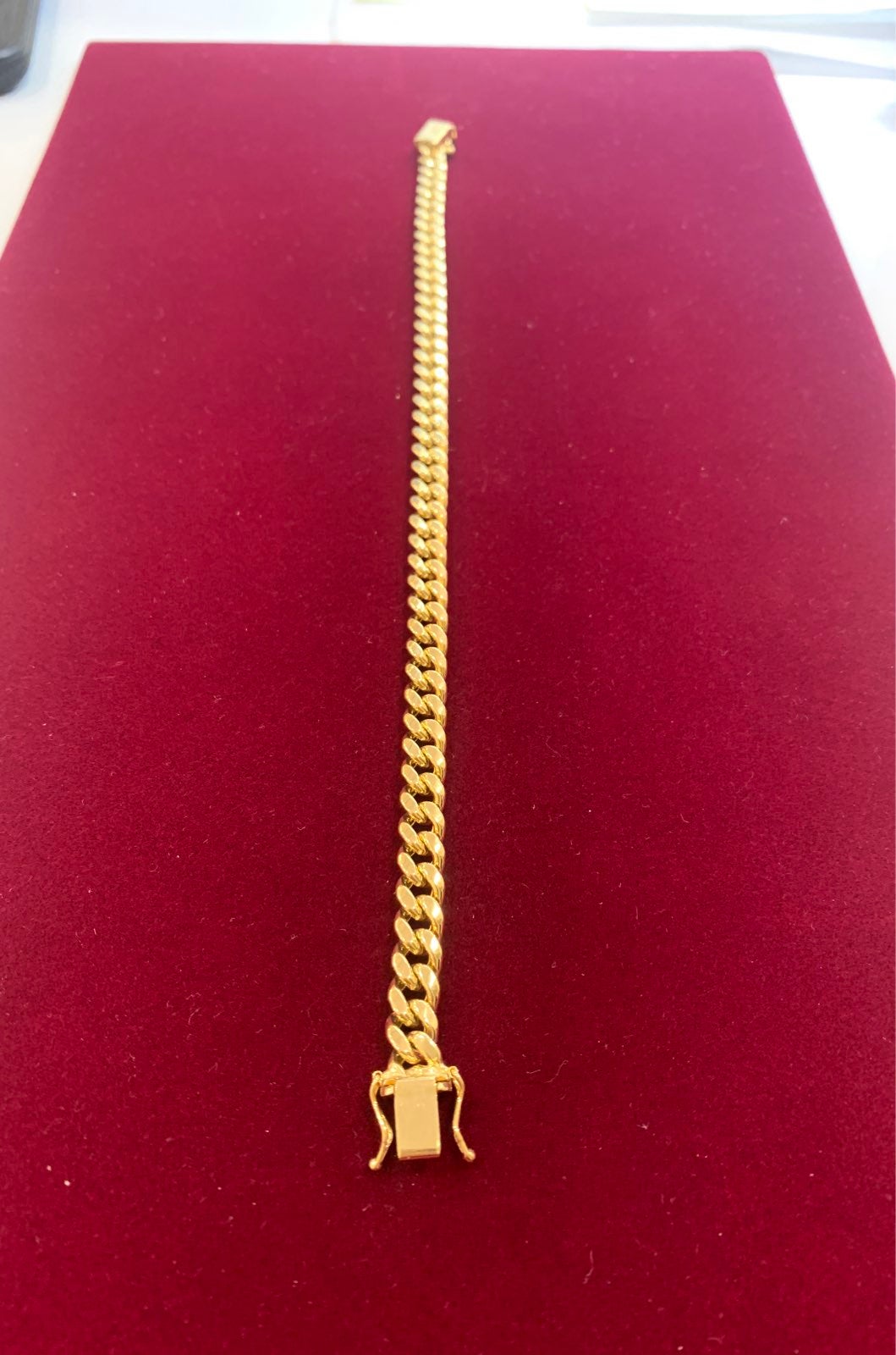 10 K solid Gold Maimi cuban link semi so