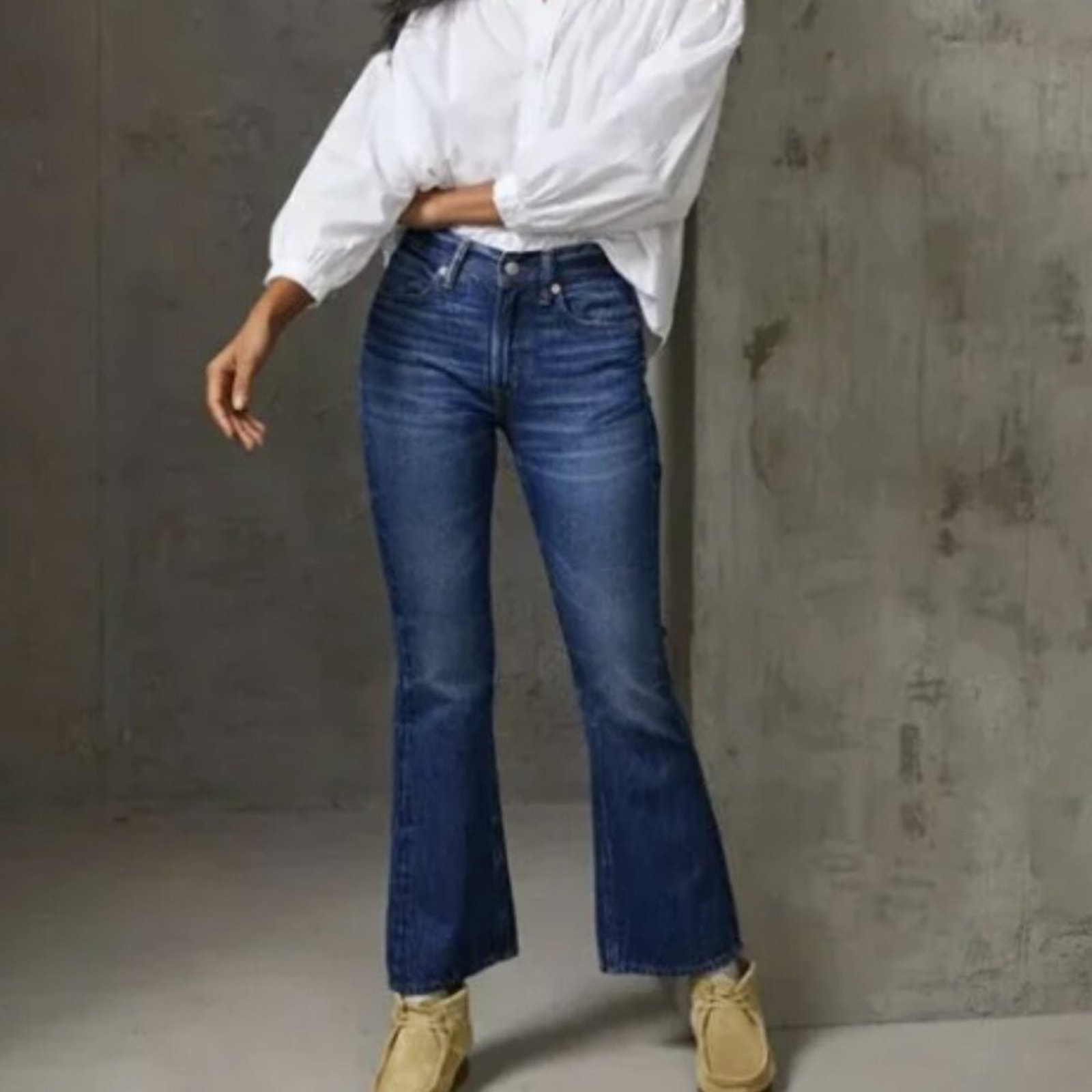 AE77 The Crop Flare Jeans Size 25 NWT