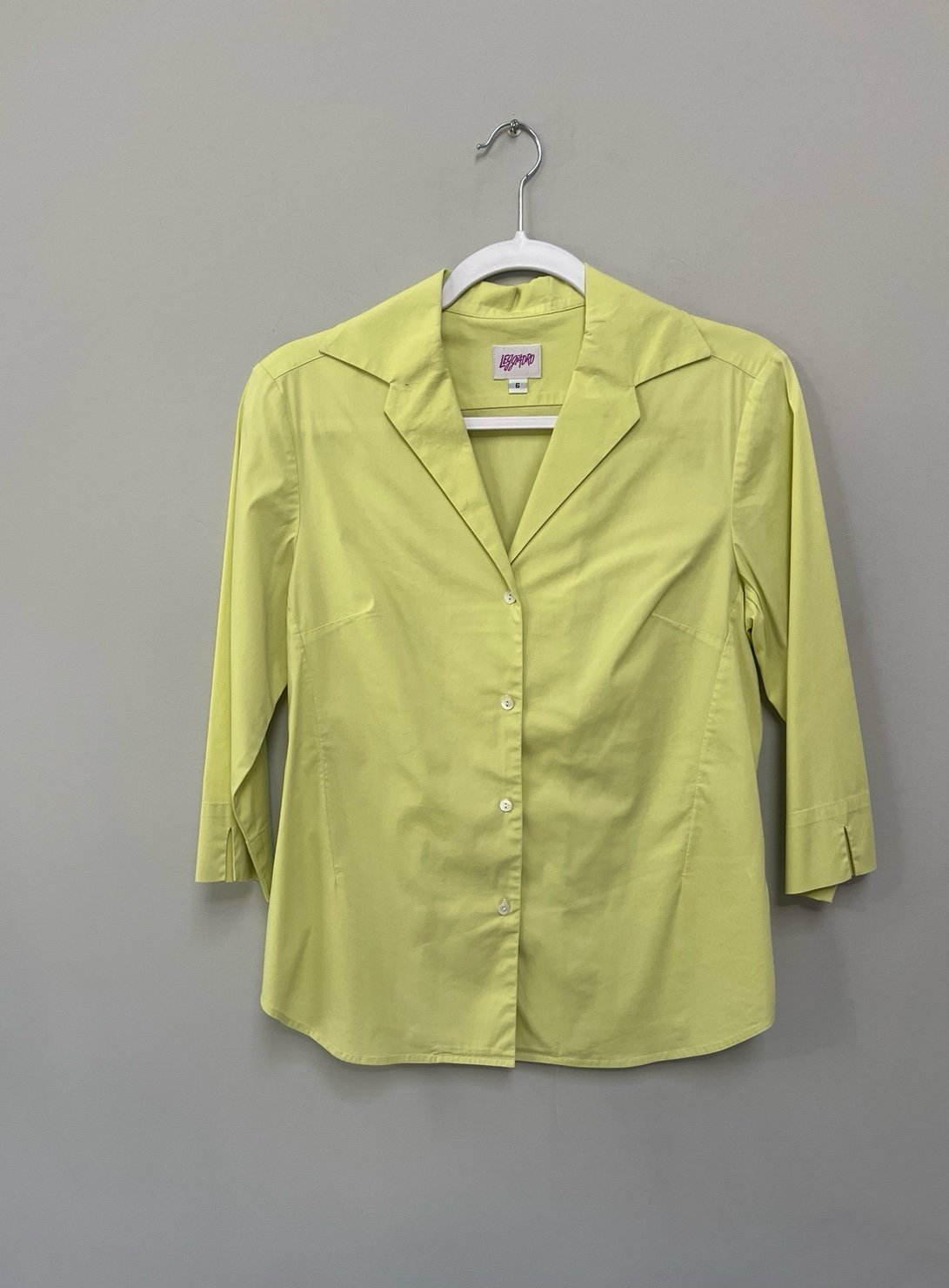 Leggiadro Button Shirt Size 6