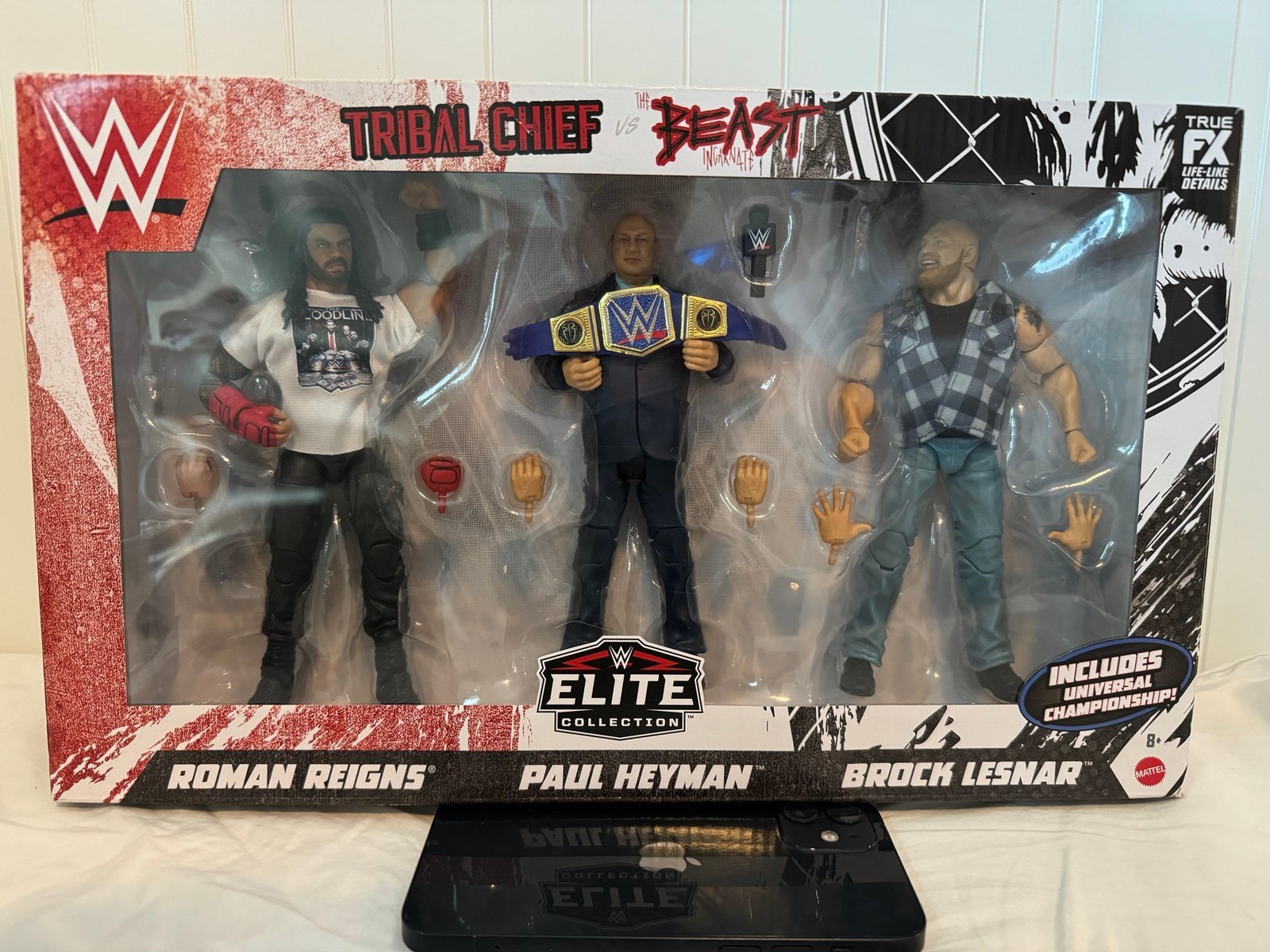 Mattel Figure 3-Pack Tribal Chief vs Beast IncarnateRoman Reigns Brock Lesnar