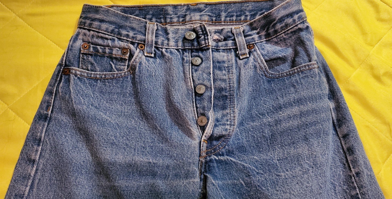 Vintage Levi's 501 0115 (Button Fly)