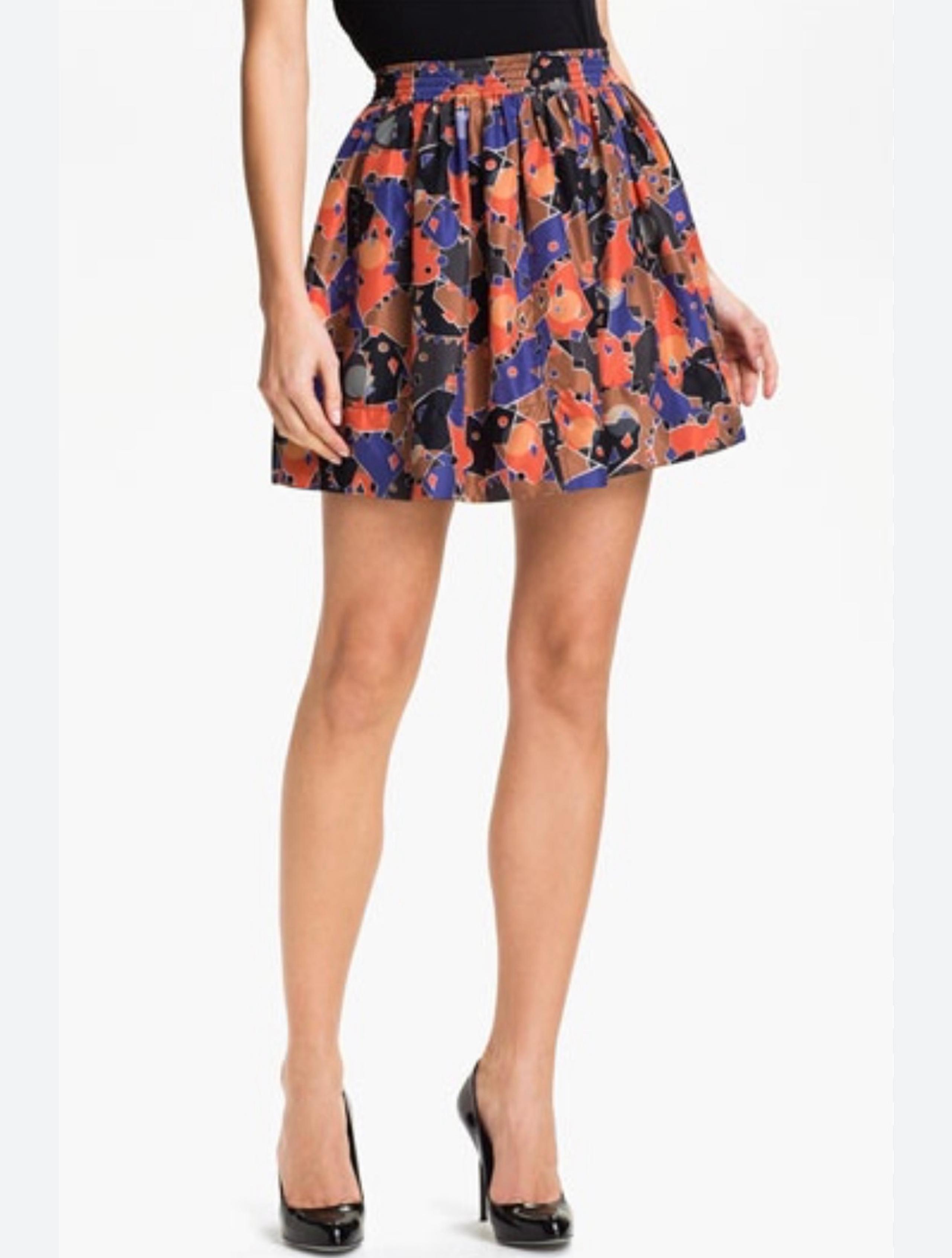 EUC/Like new! MARC BY MARC JACOBS 100 % silk skirt. "flamingo red multi". Size S