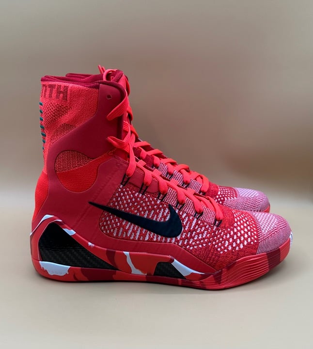 Nike Kobe 9 Elite Protro Christmas (2024)