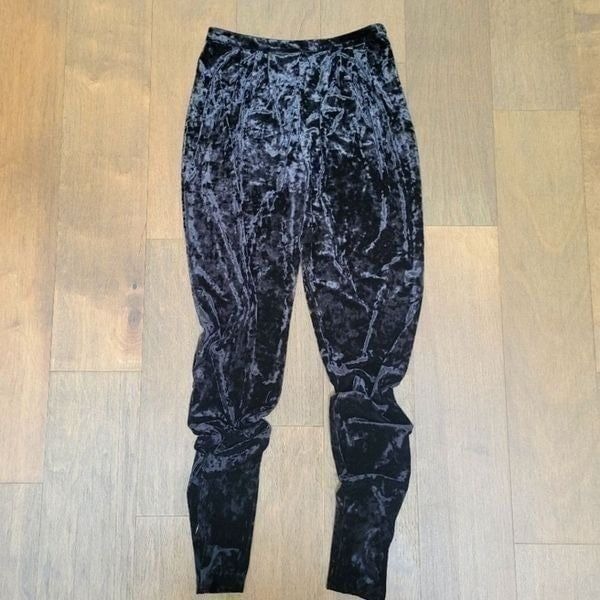 NWT Halston Heritage Crushed Velvet pants 4