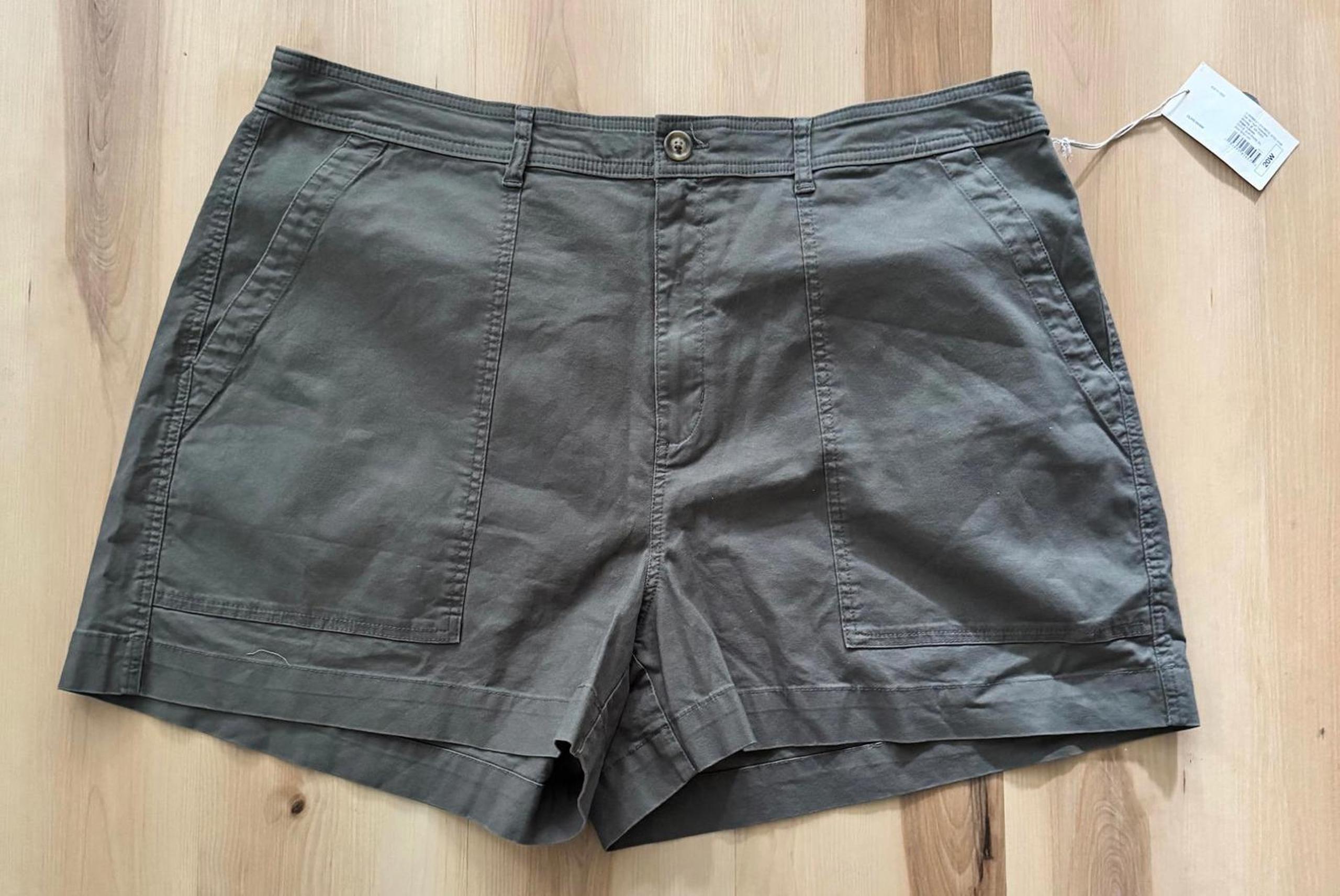 A New Day Olive Green Chino Shorts Women Size 20
