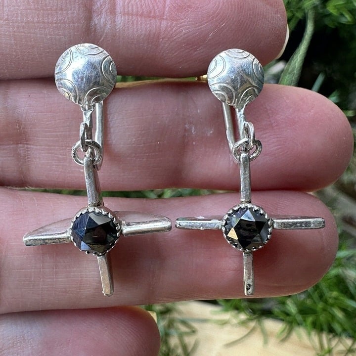 VTG Sterling Silver Dangle Cross Earrings Faceted Hematite Cabochon 4.6g 1