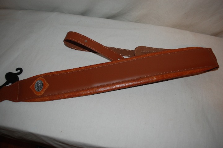 Steph Wide Padded Leather Guitar Strap