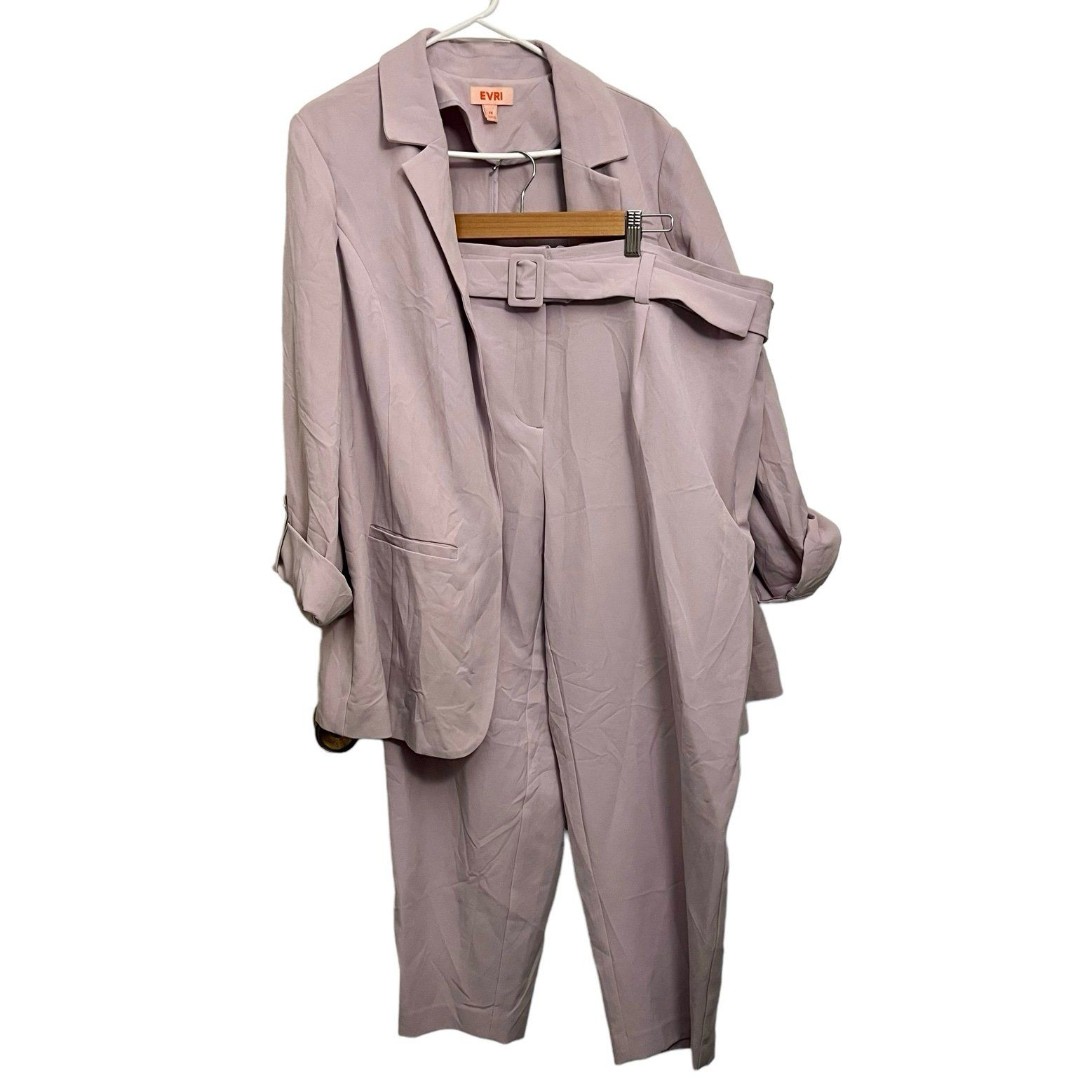 Evri Lavender Two Piece Pantsuit Set size 16W