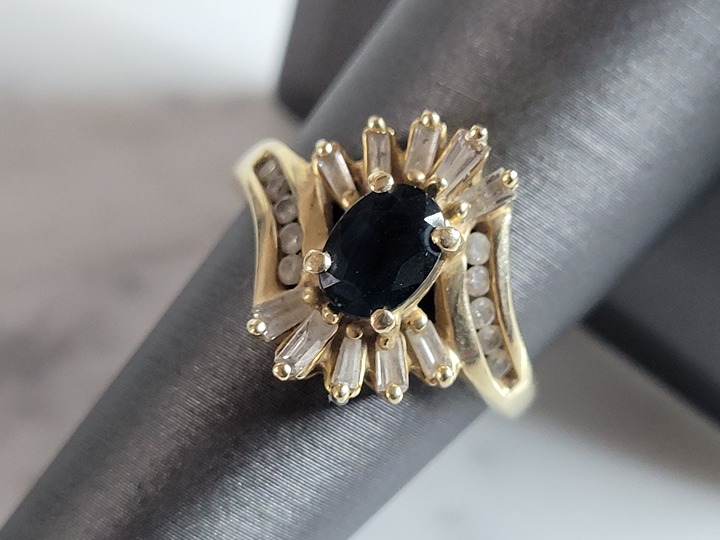 Womens Vintage Estate 14K Yellow Gold Sapphire Diamond Ring 4.7g #E6979