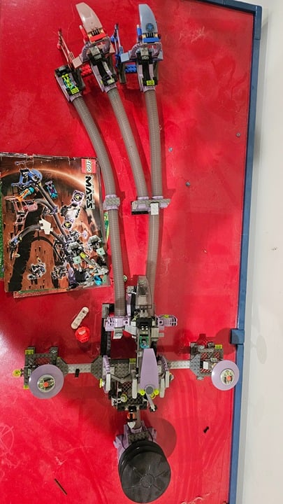7317 LEGO Life On Mars Aero Tube Hanger with manual