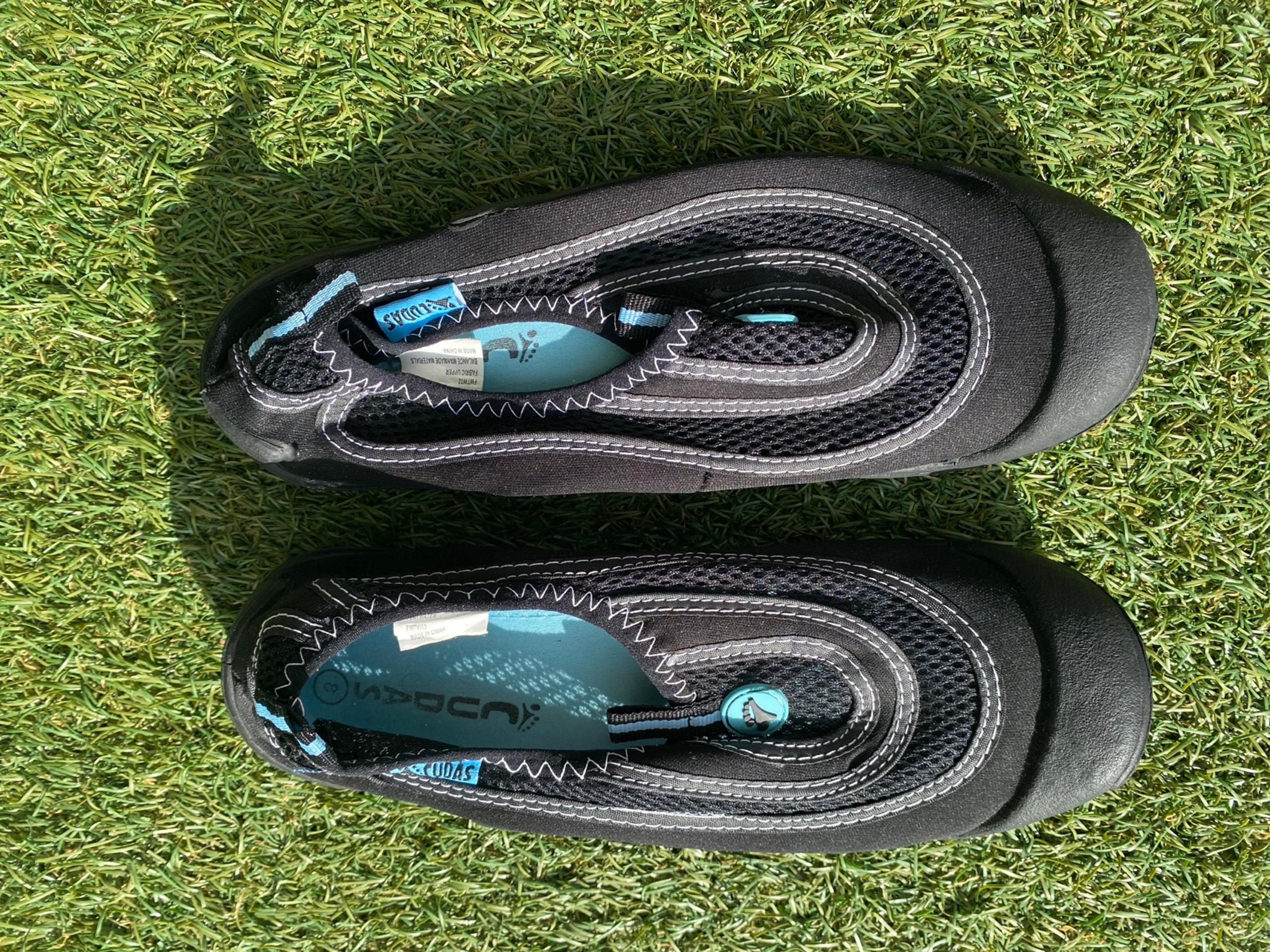 womens water shoes
