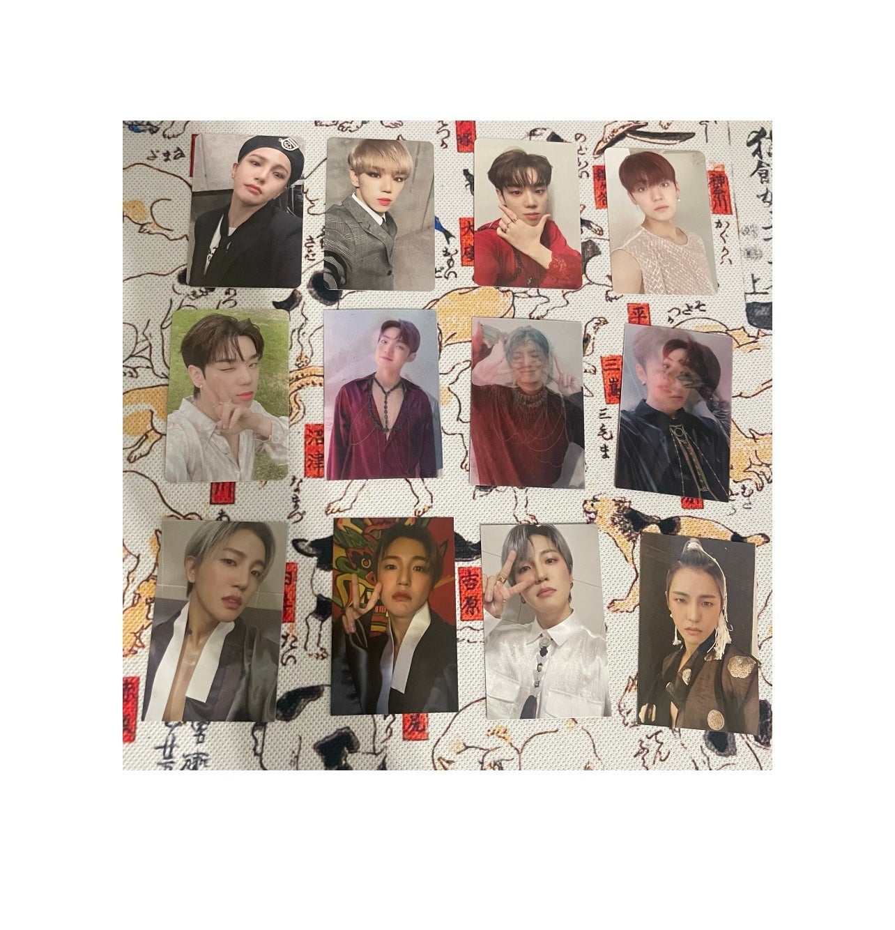 A.C.E PHOTOCARDS AND INCLUSIONS
