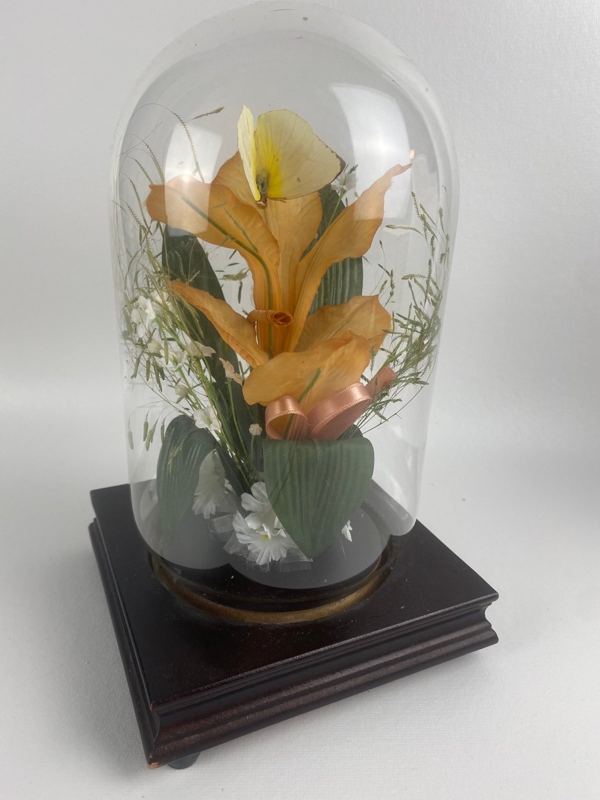 Dried Flowers Dried with Butterfly Covered Glass Dome Vintage Collectable