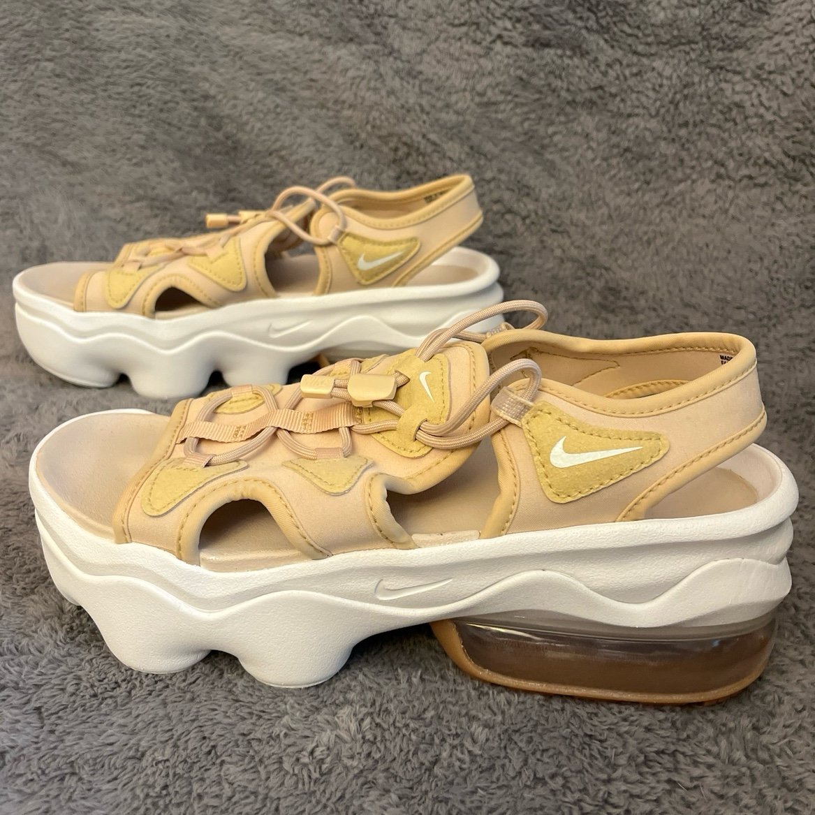 Nike Air Max Koko - Women’s size 9 - CW9705-200
