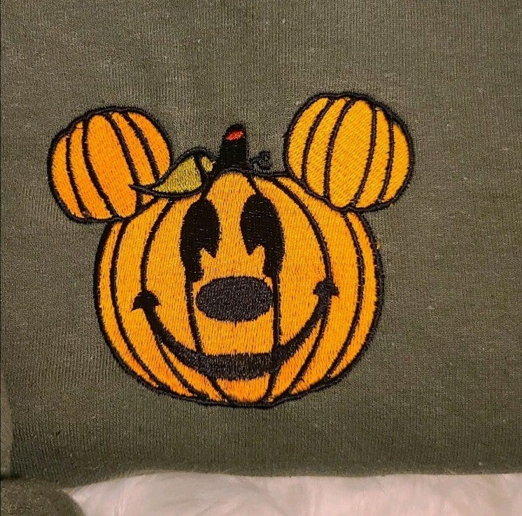 Disney Mickey Pumpkin Head Halloween