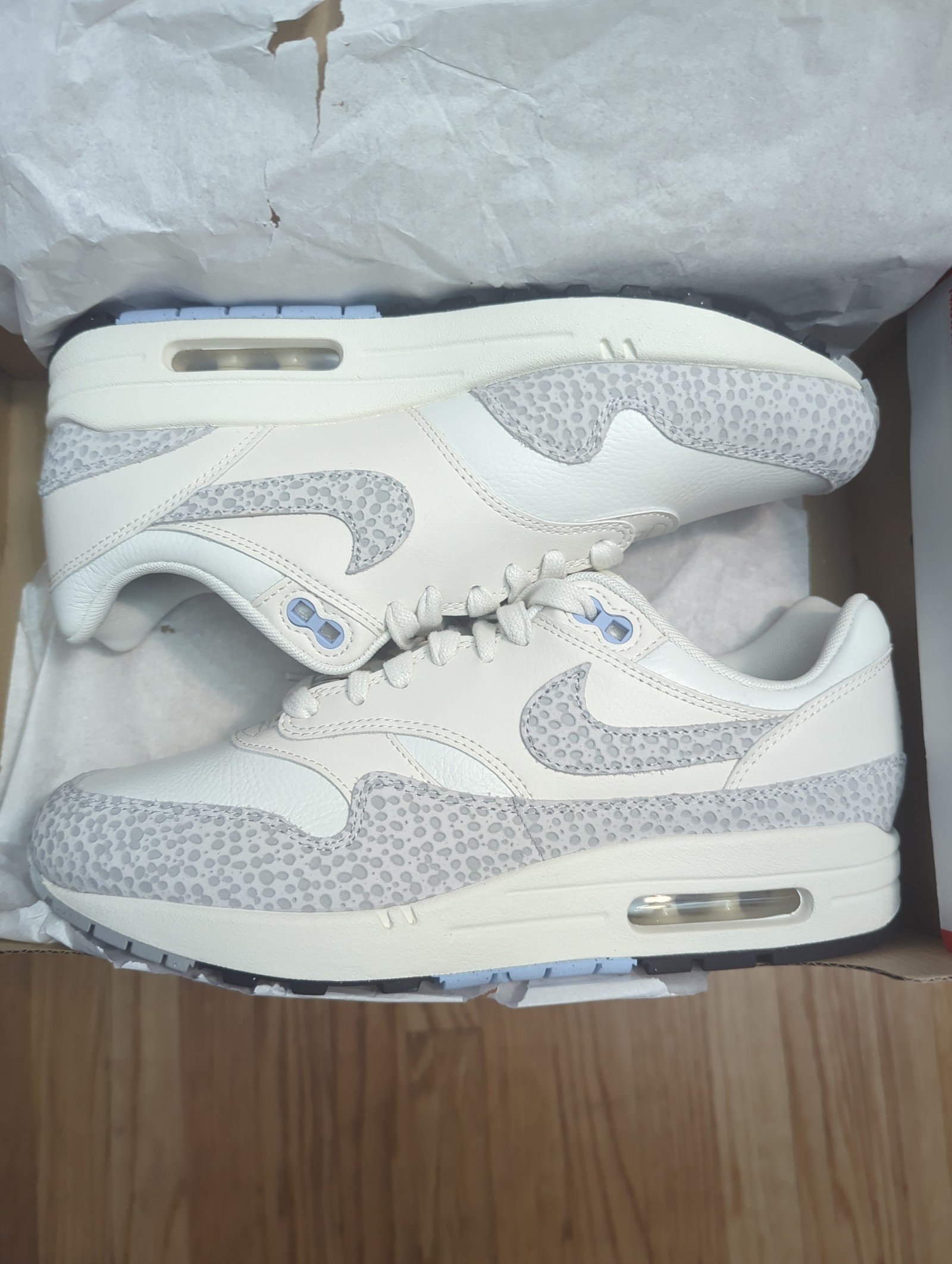 Women Nike Air Max 1 - Safari - Size 9 ( FB5059-100 )