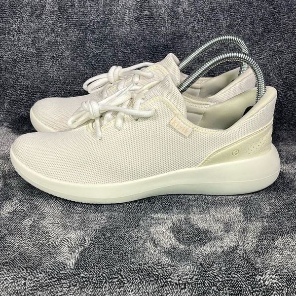 KIZIK Athens Hands Free Slip On Shoes Women's Size 8 Sneakers Off- White