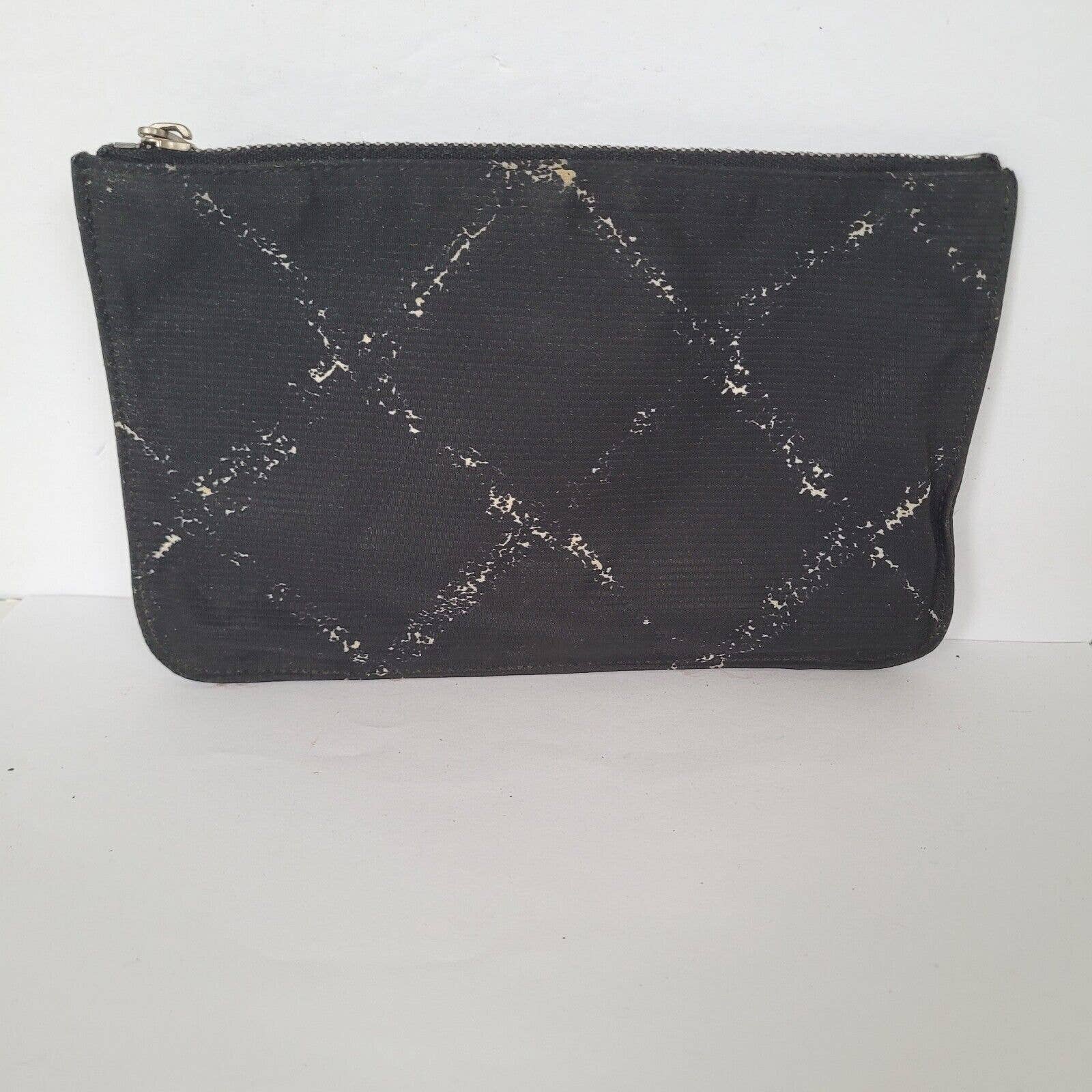 CHANEL Vintage Travel Line Holder Black Pouch Wallet Small Zippy Nylon Authentic