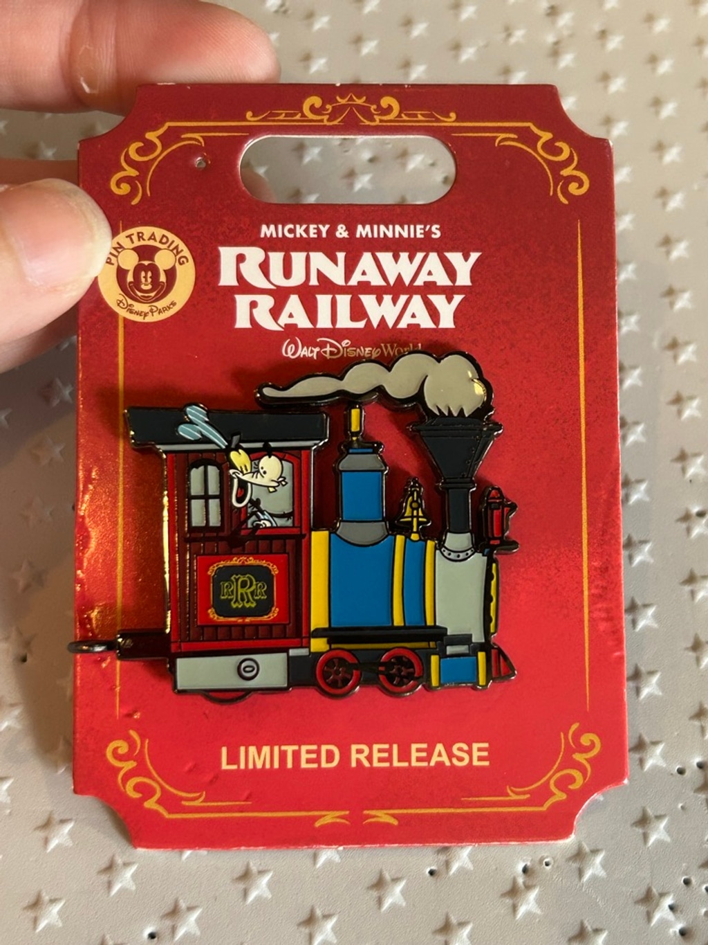 Disney Boxlunch Mickey Minnie Runaway Railway Train Goofy engine Pin LR