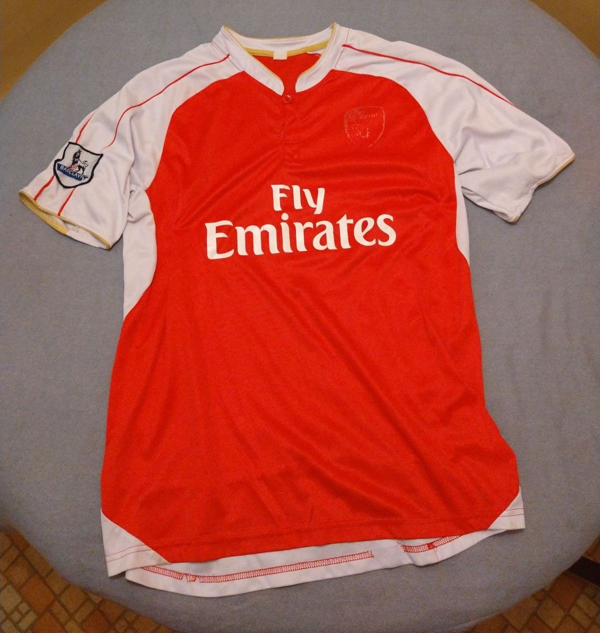 Arsenal Jersey size M