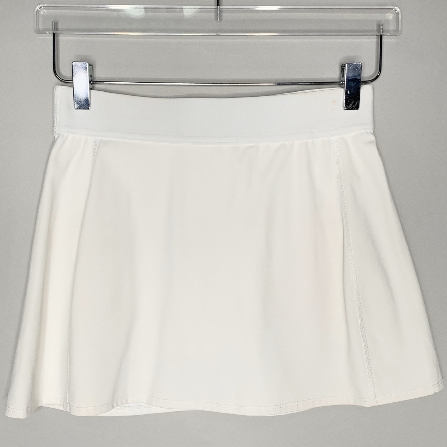Aritzia S TnAction TnaSLICK Court Micro Skort Skirt White Tennis Pickleball