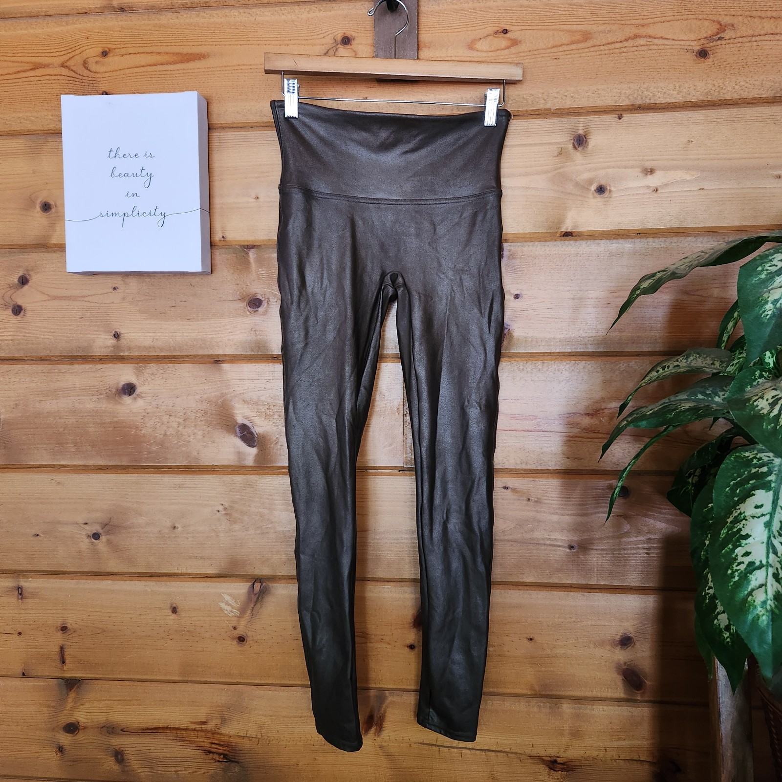 Spanx Faux Leather Leggings 2437 Shapewear Stretch Shiny Metallic Pants M X 27