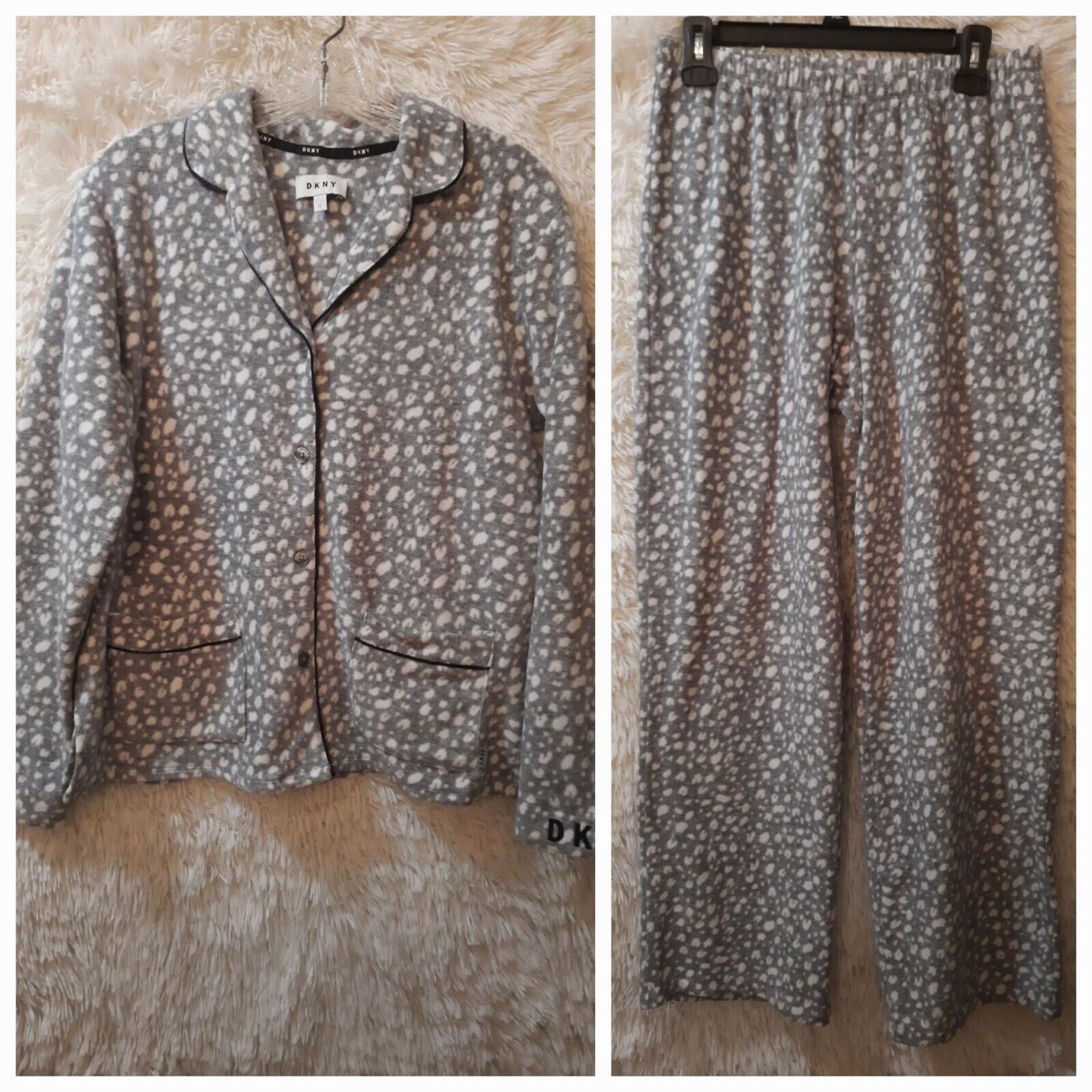 DKNY Microfleece 2 Piece Pajama Set Women's Size M Grey/White Print Warm Soft