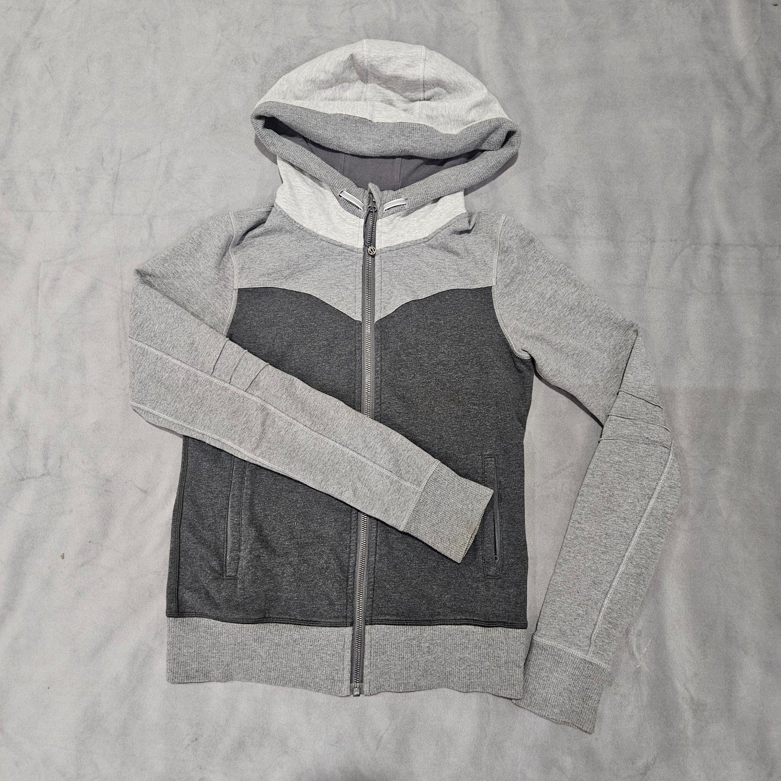 Zip up lululemon