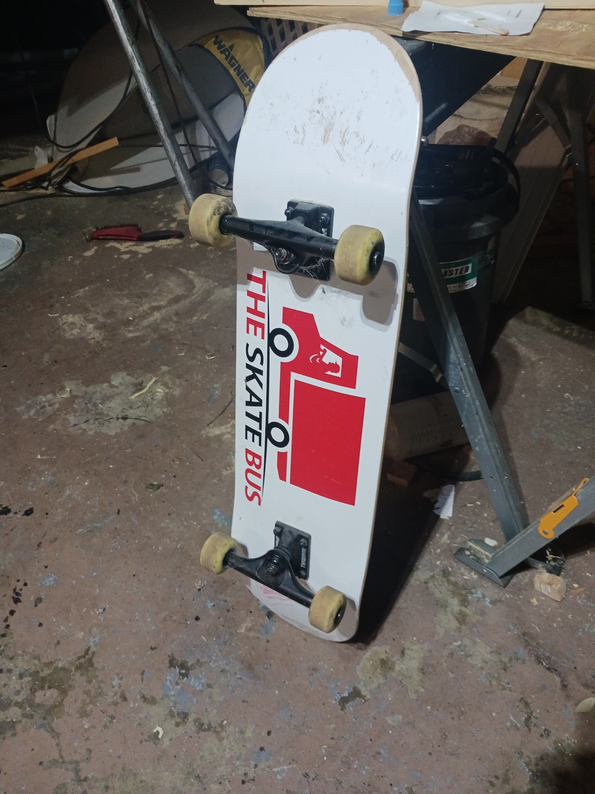 The skate Bus Skateboard
