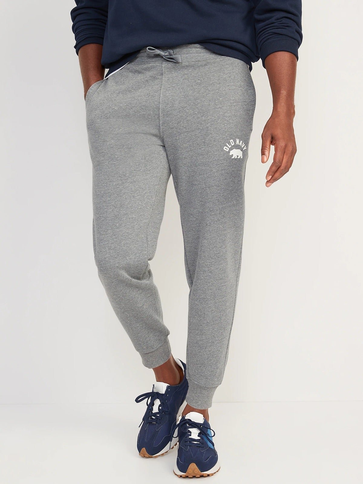 Old Navy Logo-Graphic Jogger Sweatpants for Men