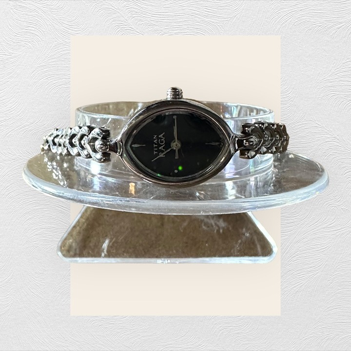 Vintage Titan Raga Women's Link Wristwatch