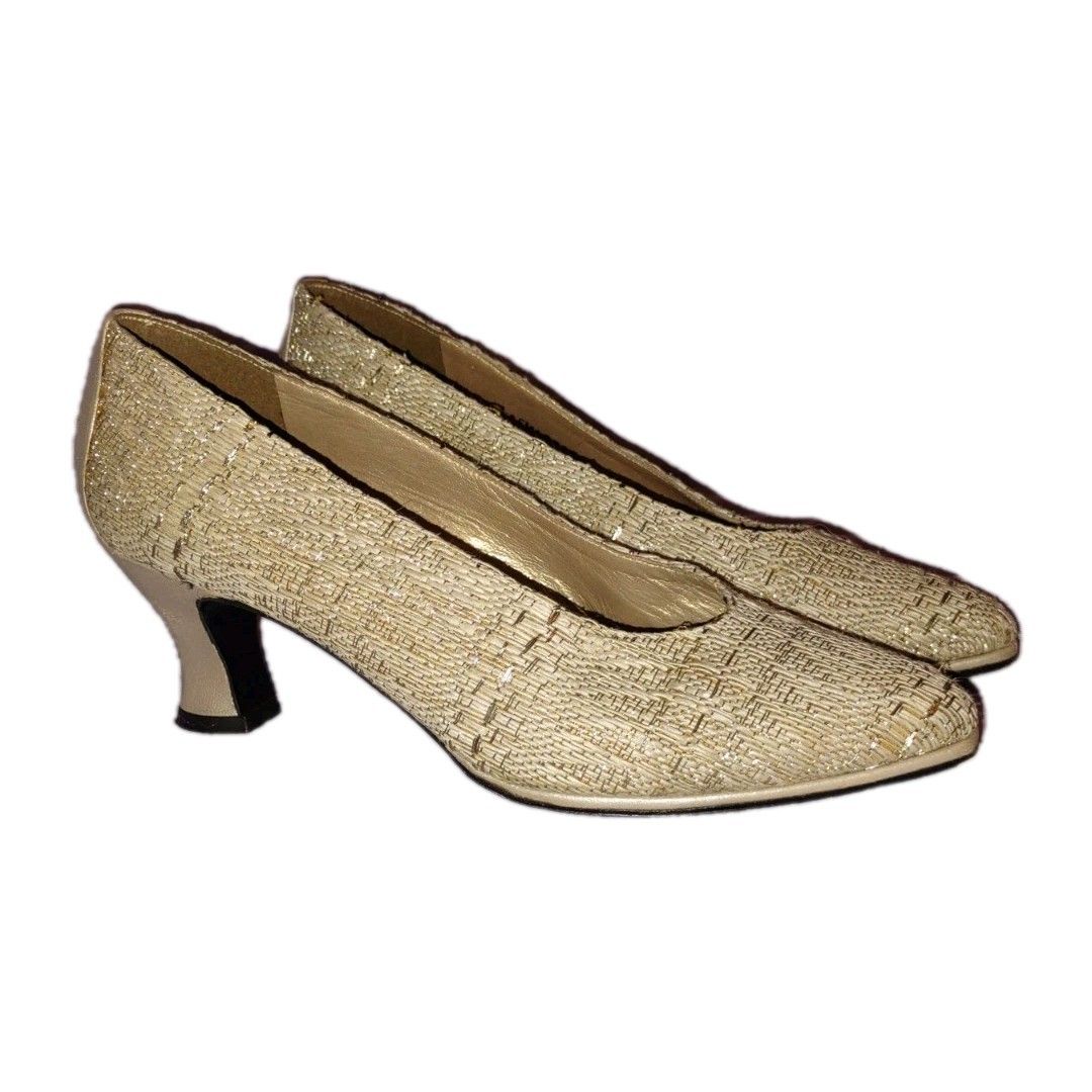 Vintage Stuart Weitzman Shoes Size 6 B Textured Hemp Gold Accent
