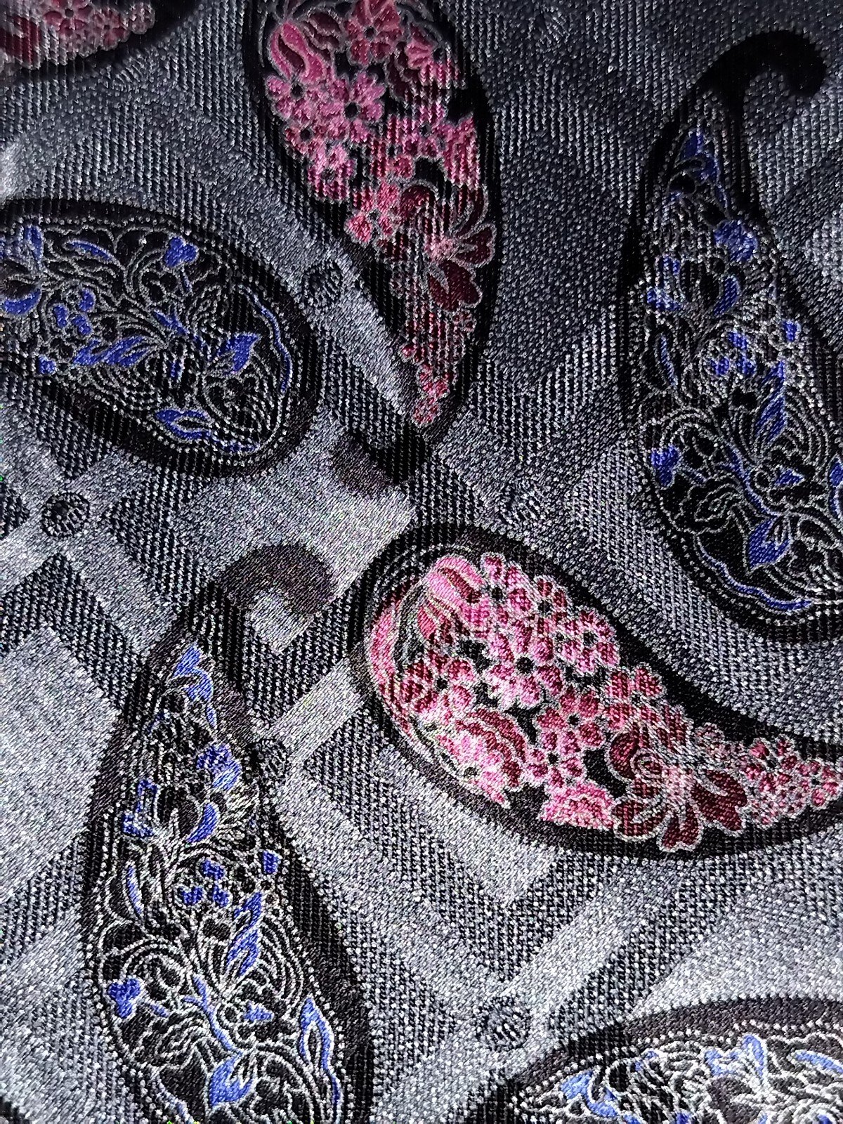 Ermenegildo Zegna silver pink blue paisley jacquard tie