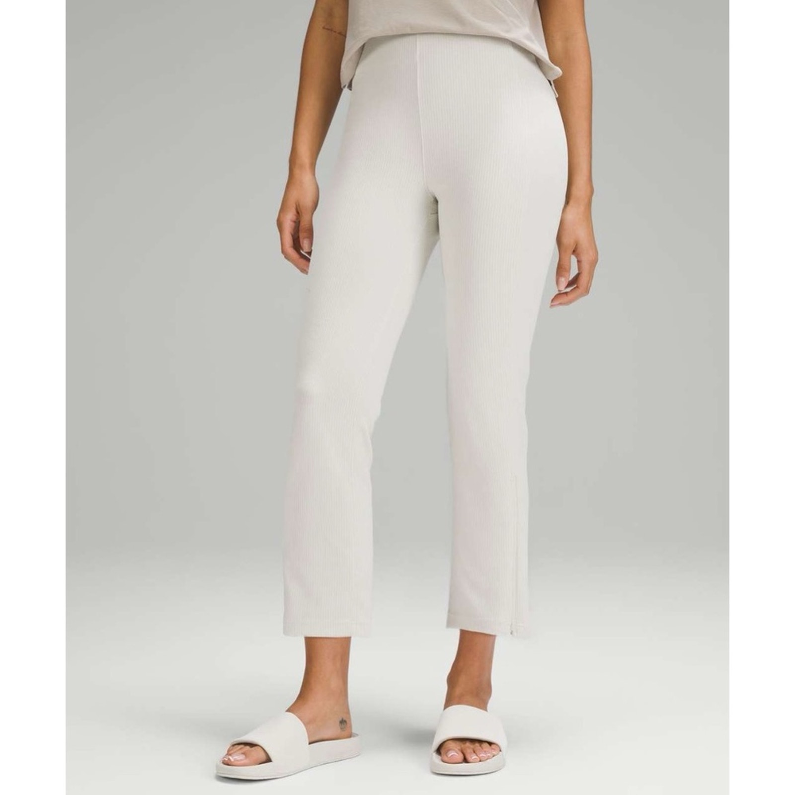 Lululemon Ribbed Softstreme Zip-Leg High-Rise Cropped Pants 25 in Bone