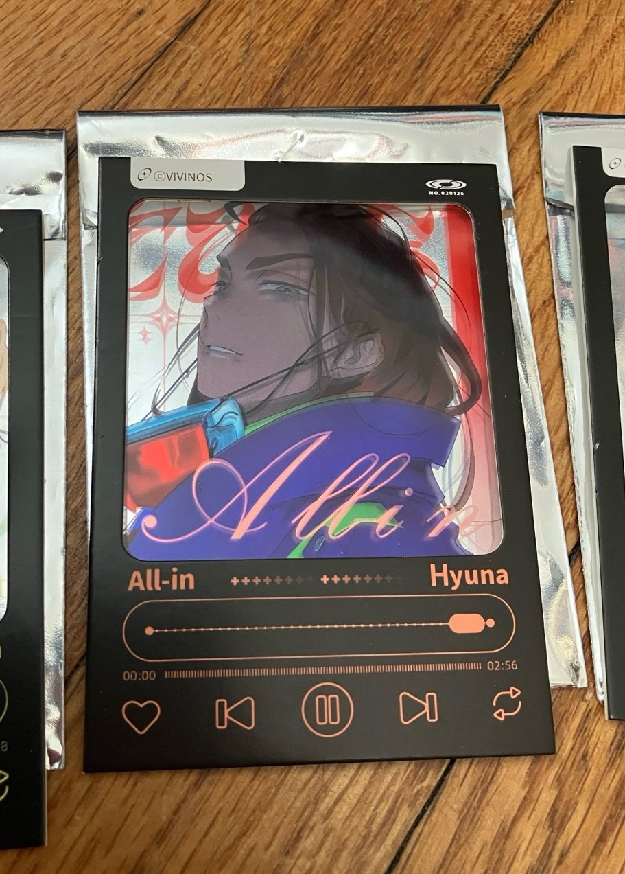 VIVINOS QMENG Alien Stage ALNST Hyuluka Hyuna Luka Polaroid