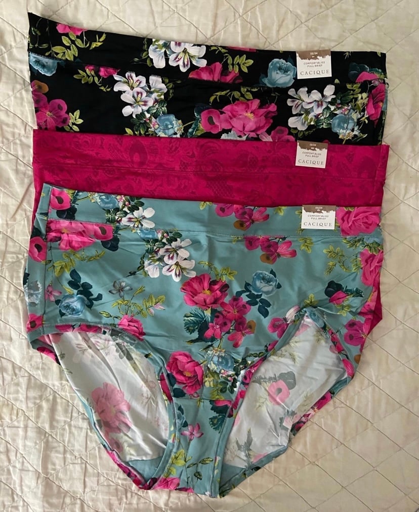 Ladies panties - 22/24 - Reg. 48.00 - Lane Bryant. - NEW