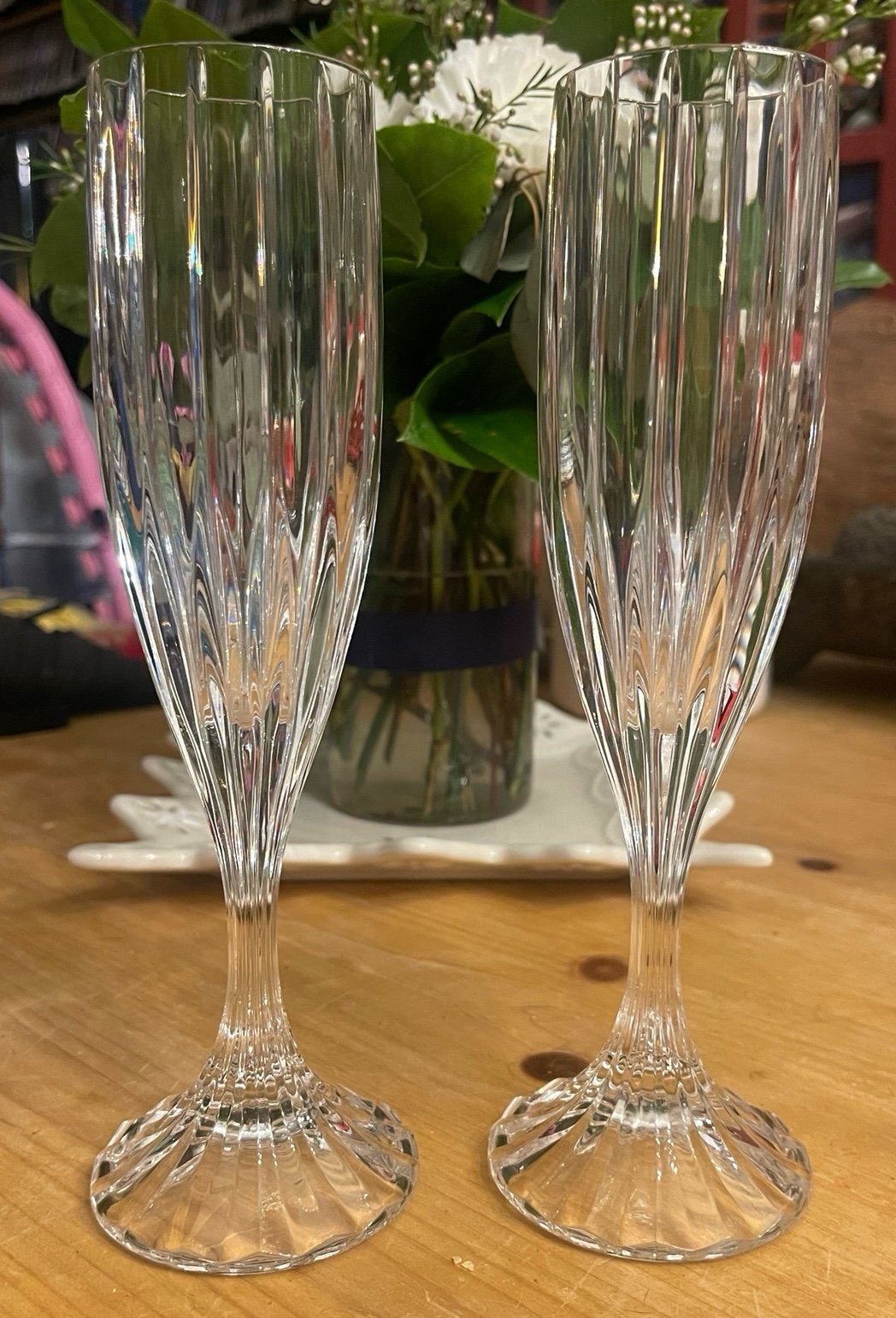 Mikasa Park Lane champagne flutes 2 pieces