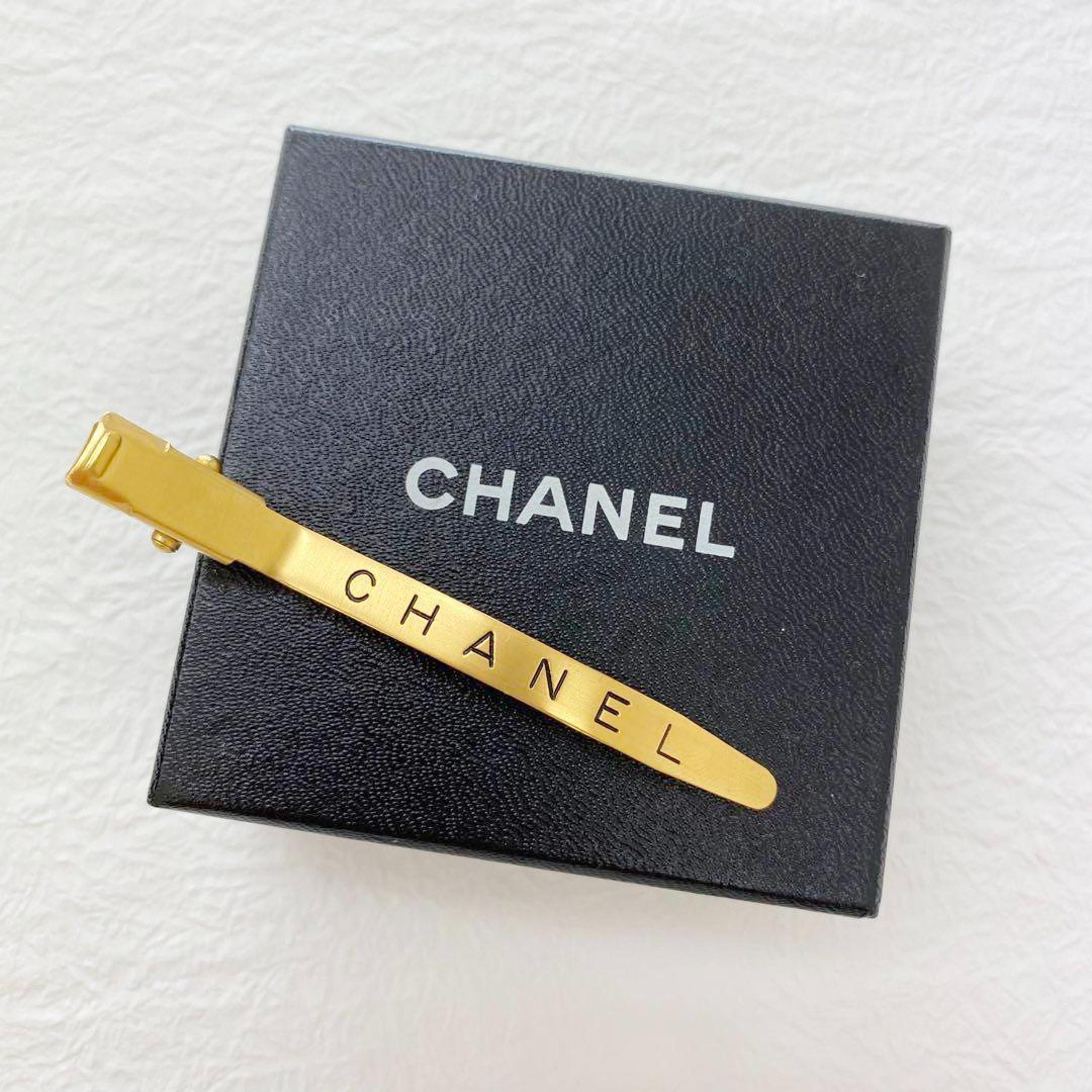 Chanel Hair Clip Gold Metal GP Women's Hair Accessory
