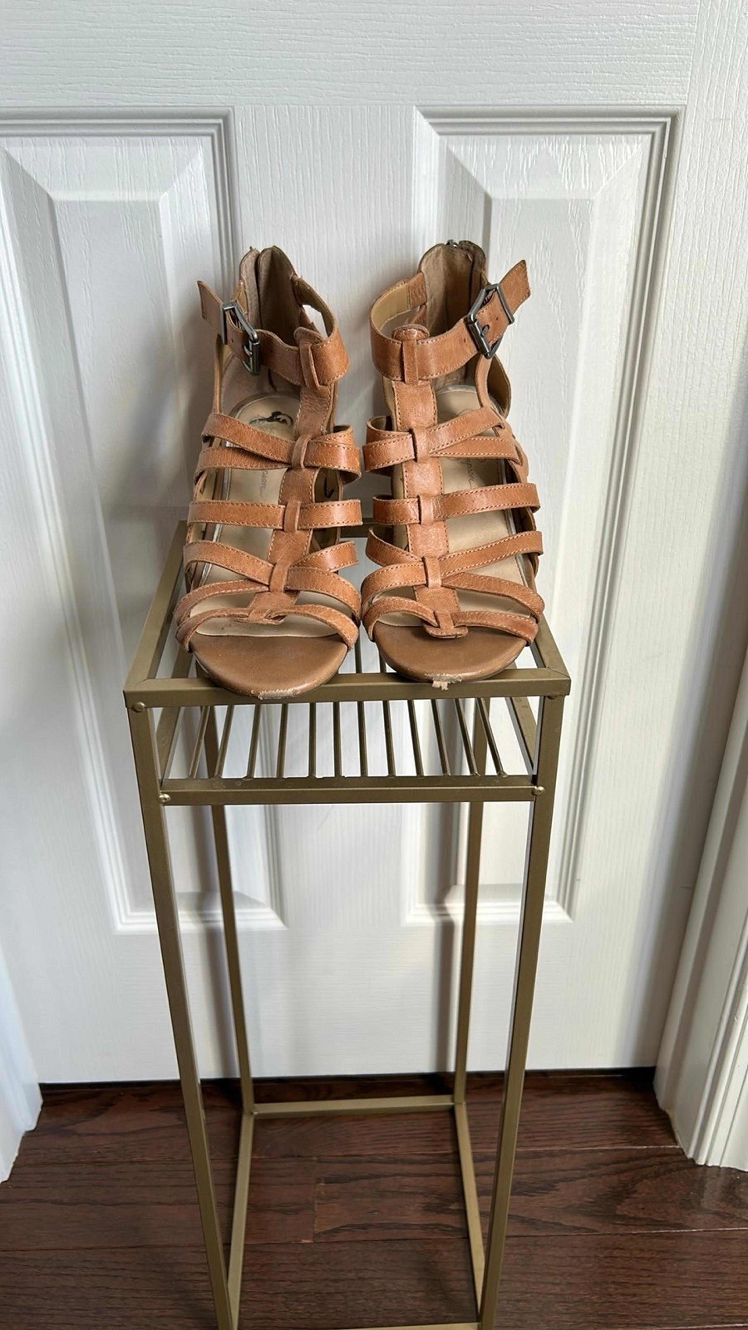 Jessica Simpson Tan Gladiator Strappy Wedge Sandals size 8.5 women’s